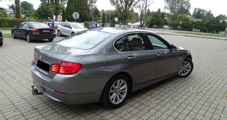 BMW Seria 5 cena 45900 przebieg: 244000, rok produkcji 2011 z Kock małe 301